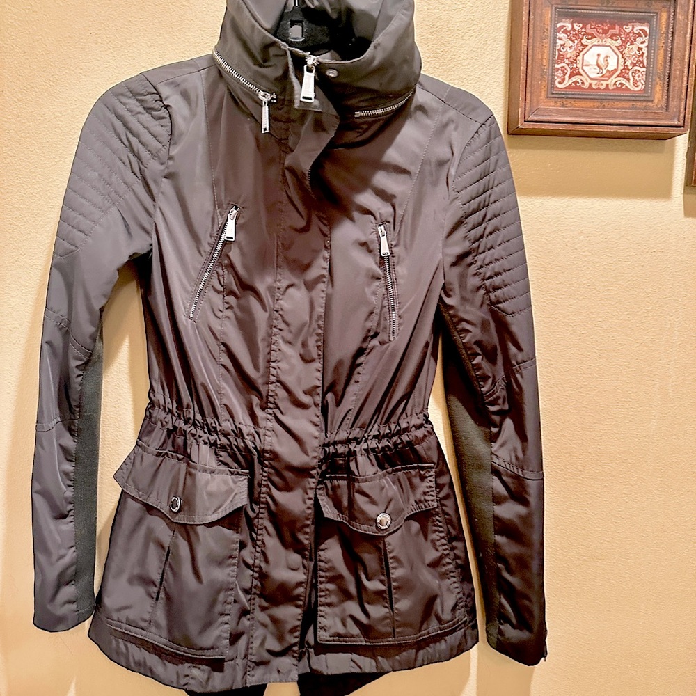 Raincoat BCBG extra small.